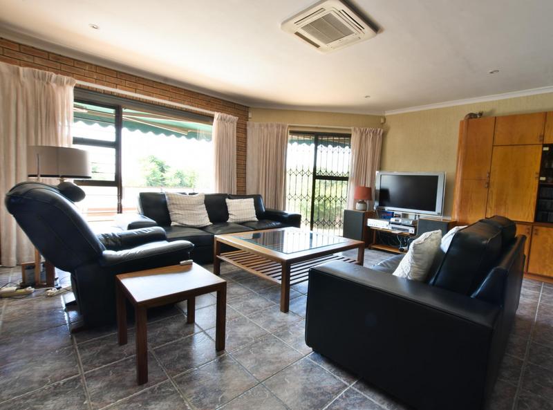 3 Bedroom Property for Sale in Vierlanden Western Cape